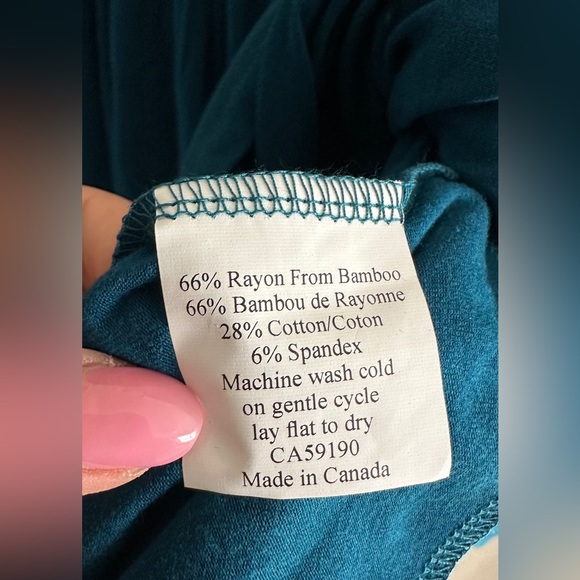 Buttercream Clothing short sleeved, knee length dress in blue, size XL - Picture 9 of 16